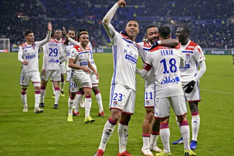 星空体育app-转折点!里尔内部沟通,法国杯转会期攻防权衡,底气十足,轮换策略成焦点-星空体育app